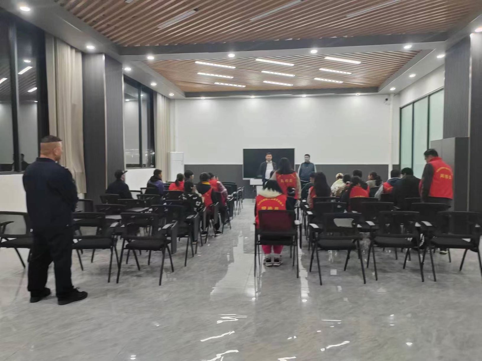 西山镇派出所的同志到我校进行防诈骗工作宣传 丨 乐鱼在线-乐鱼在线（中国）